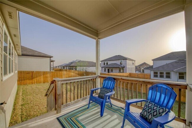 Building Photo - 173 Flexus Ln