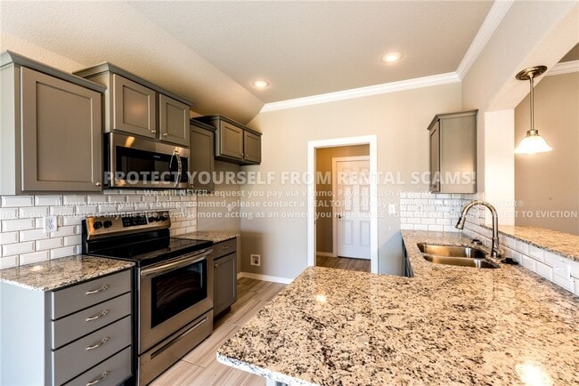 Building Photo - 4476 W Anthem Dr