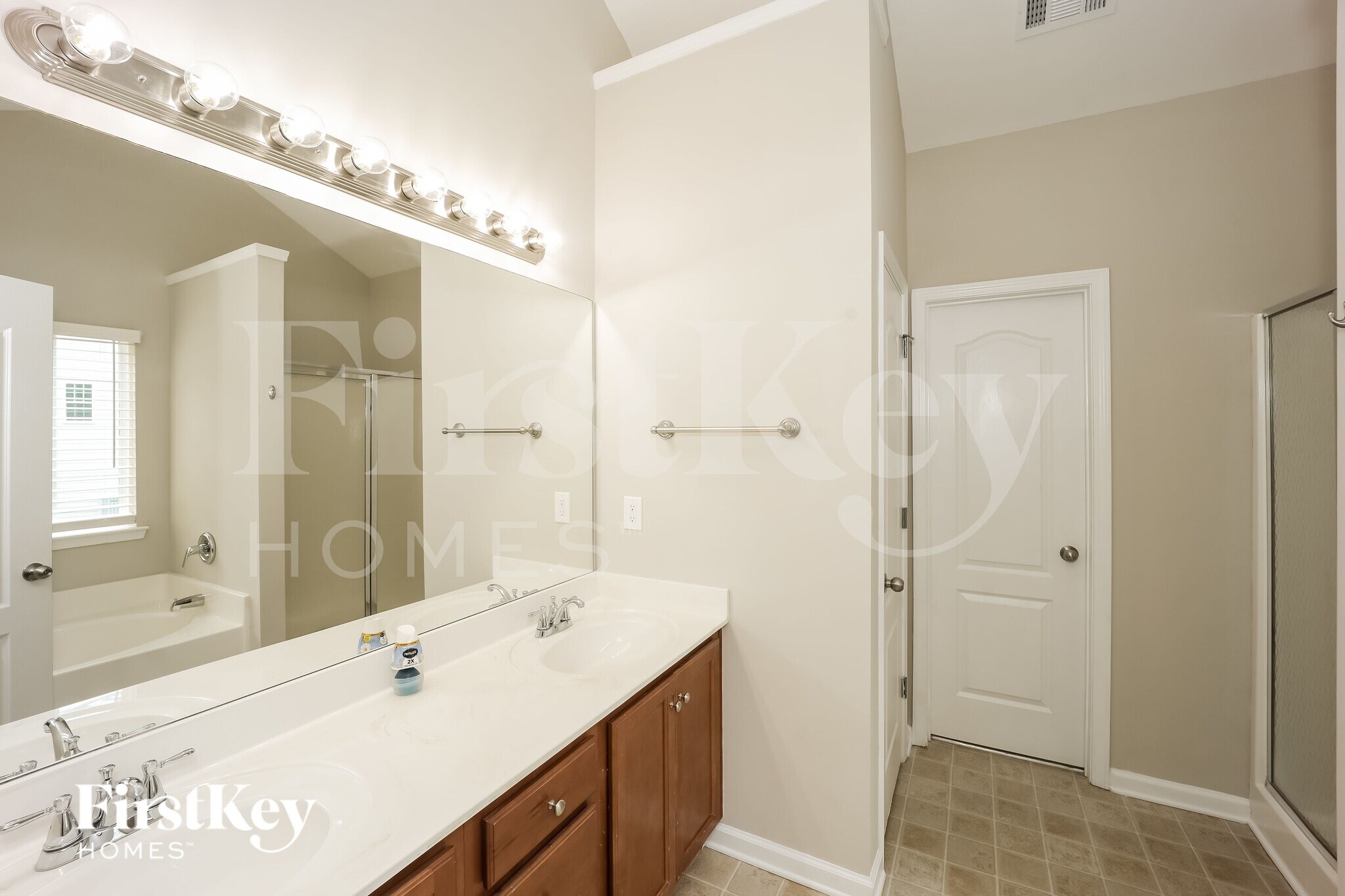 Building Photo - 32 Safe Passage Ct