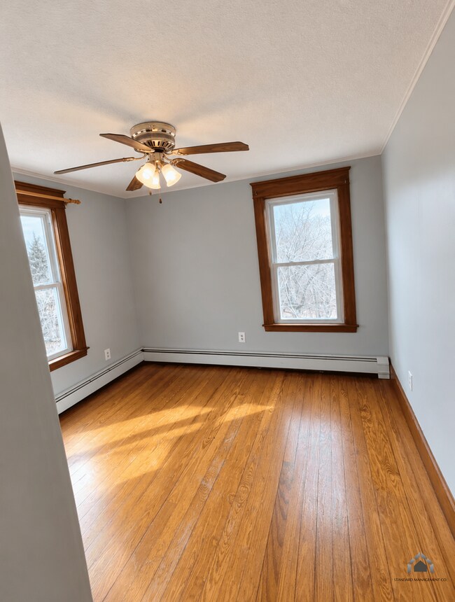 Building Photo - 4 Oakhill Terrace