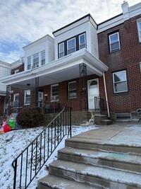 Building Photo - Cute 3 bedroom 1 bathroom in Lawncrest