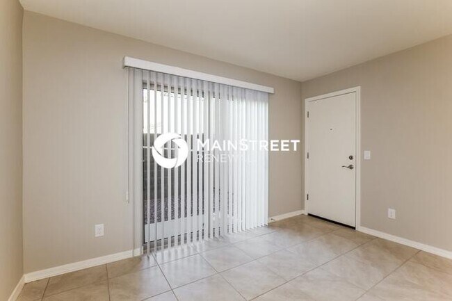 Building Photo - 3 Bedroom Pet-Friendly Home in Phoenix, AZ with Main Street Renewal