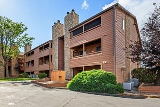 Building Photo - Updated 1 Bed Condo | Reserved Parking, Covered Patio & Fireplace