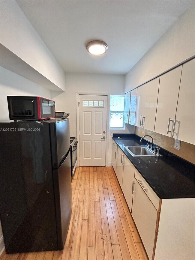 Building Photo - 8080 Tatum Waterway Dr
