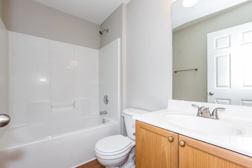 Building Photo - 6724 Mimosa St