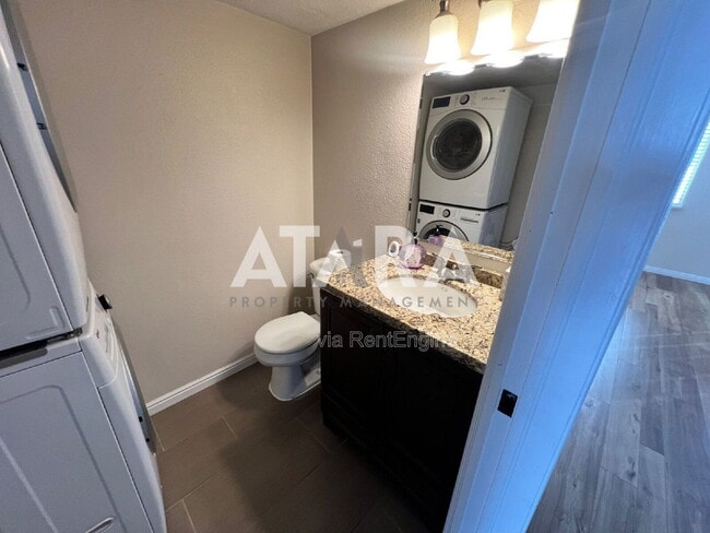 Building Photo - 1423 Salvia Pl