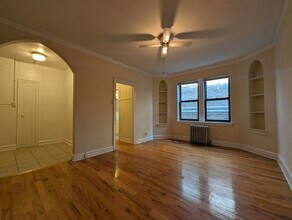 Building Photo - 4829 N Damen Ave