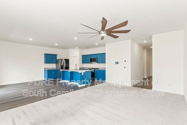 Building Photo - 484 Pender Woods Dr