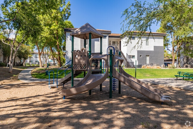 Building Photo - Villas at Mountain Vista Ranch