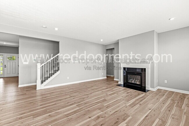 Building Photo - 15648 W Rail Dr