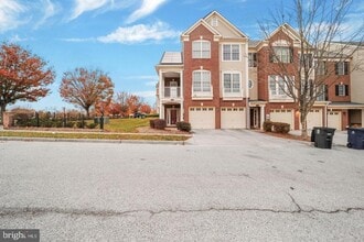 Building Photo - 5400 Marshalls Choice Dr
