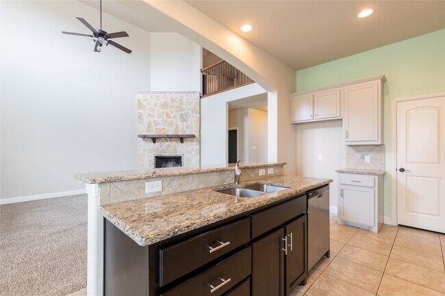 Building Photo - 3312 Blue Jay Ln