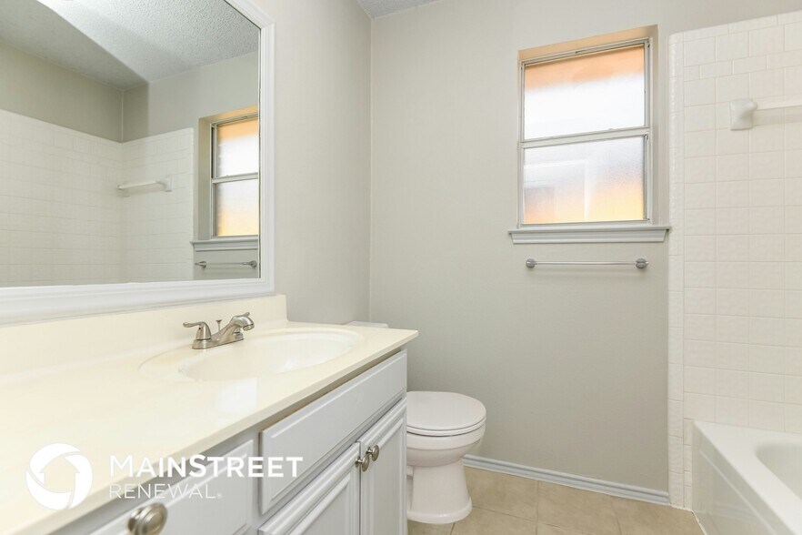 Building Photo - 914 Pierce Arrow Dr