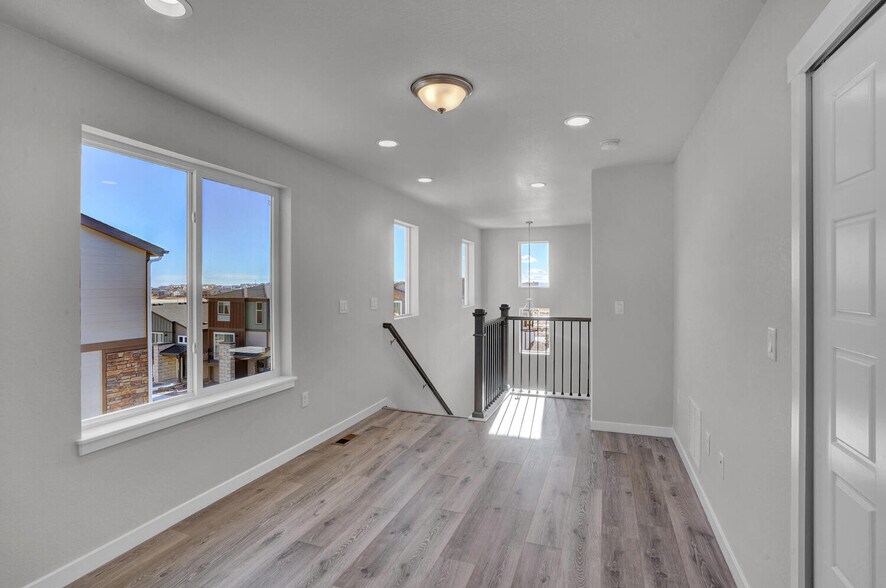 Upper Level Loft Area - 6351 Hijinks Ln