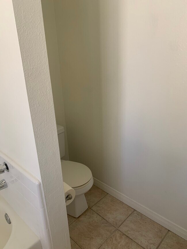 Master Bathroom - 1317 26th St