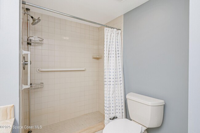 Building Photo - 190 Escambia Ln