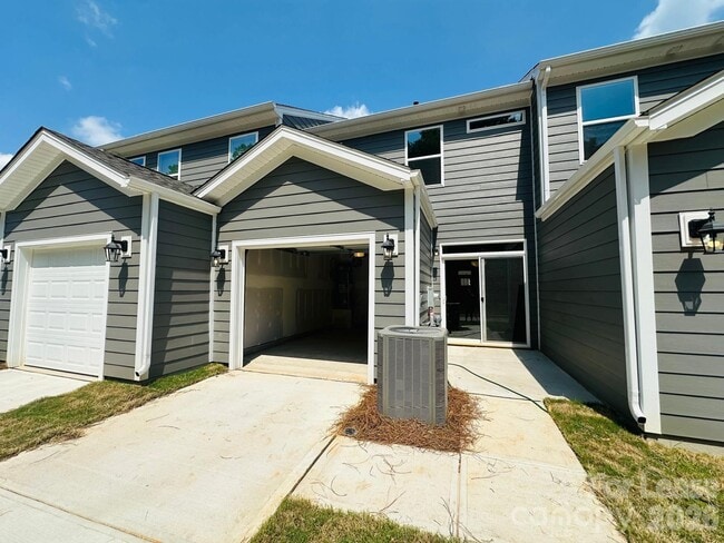 Building Photo - 5633 Stafford Rd