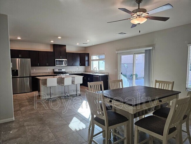 Primary Photo - 1171 Twincrest Ave