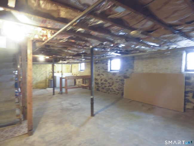 Building Photo - 70 Prospect St