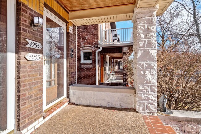 Building Photo - 4955 Tholozan Ave