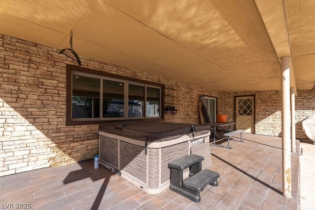 Building Photo - 1489 Santa Anita Dr