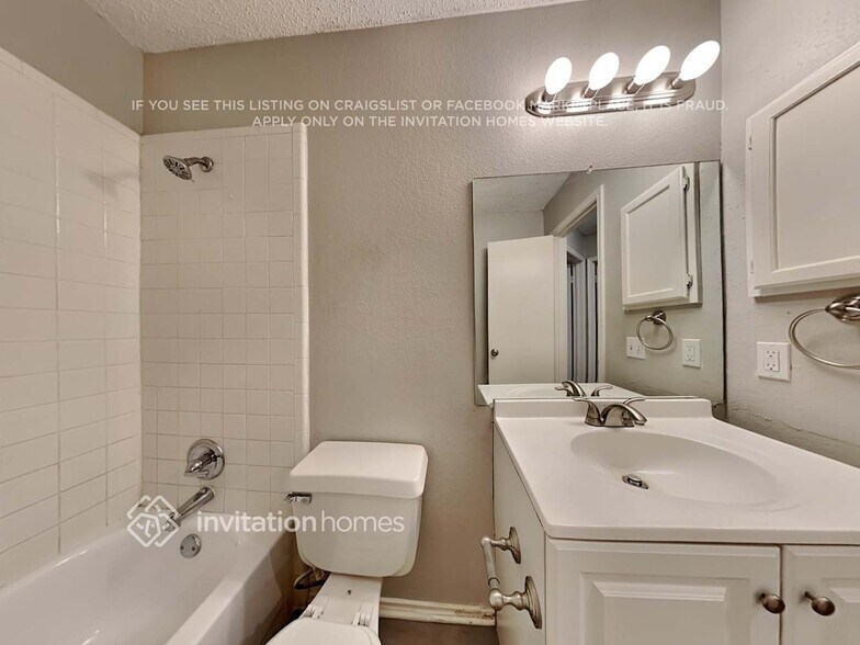Building Photo - 4133 Scotland Dr