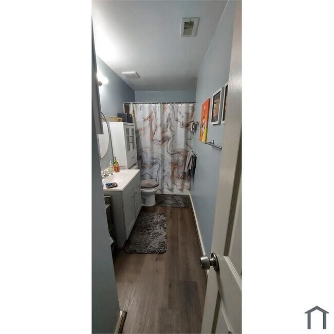 Building Photo - 3232 Berry St