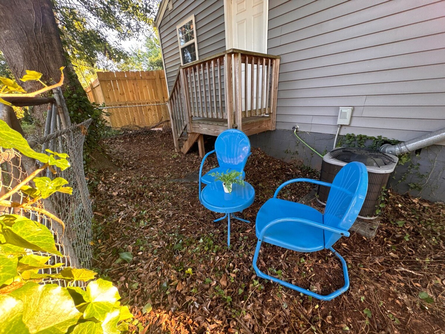 Building Photo - 5 Vine St