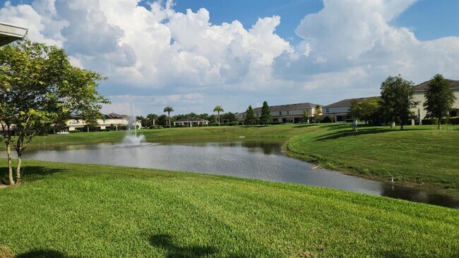 Building Photo - 335 Arbor Lakes Dr