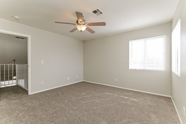 Building Photo - 1620 Lorna Dr