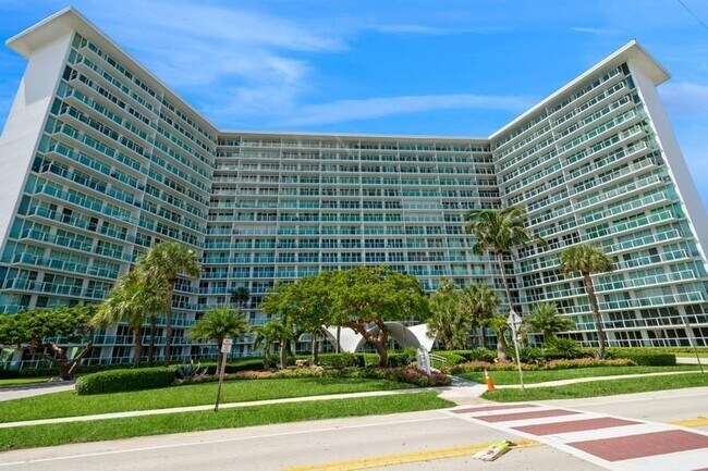 Building Photo - 333 NE 21st Ave