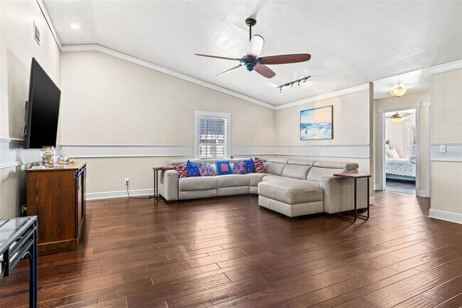 Building Photo - 6701 Leeward Isle Way