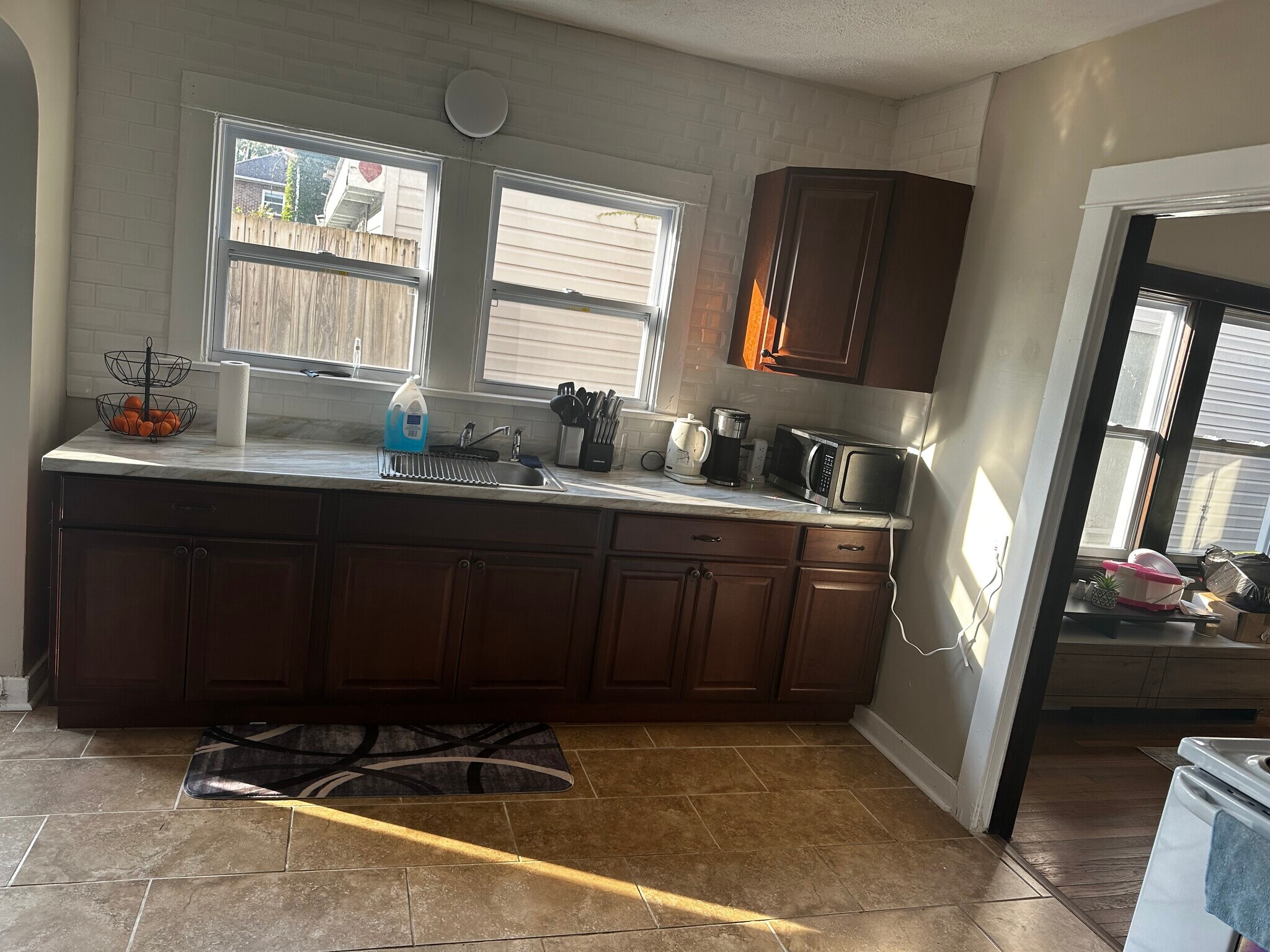 Building Photo - 48 Richmond Ave