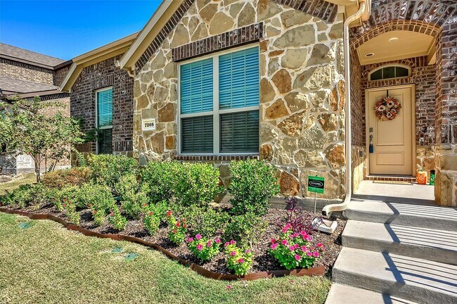 Building Photo - 3 Bed rooms and 2 baths, large master closet. Vinyl garage floor coating is just one of the many ...