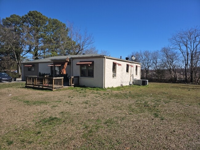 Building Photo - 1595 Slaughter Rd