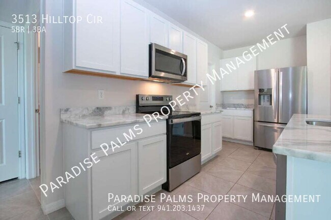 Building Photo - 3513 Hilltop Cir