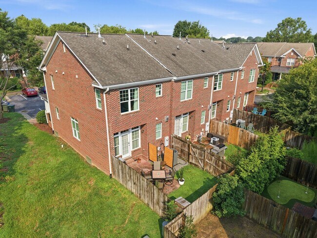 Building Photo - Fully Furnished Option Available | Modern End-Unit Townhome | Prime Raleigh Location
