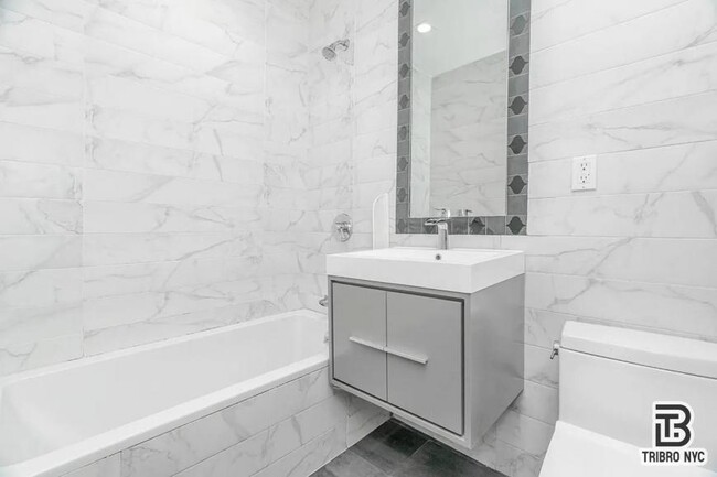 Building Photo - 2 bedroom in Brooklyn NY 11231