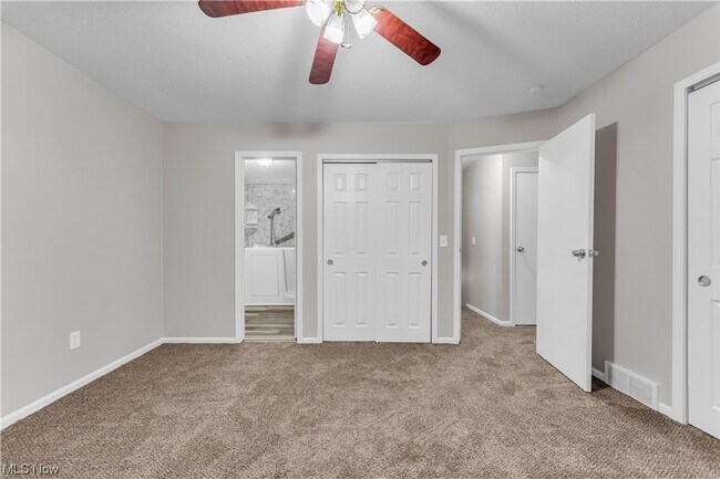 Building Photo - 17575 Howe Rd