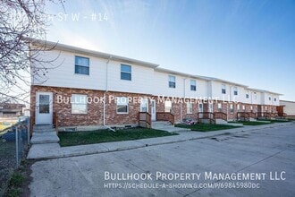 Building Photo - 620 13th St W