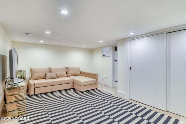 Building Photo - 1 Surf Ave