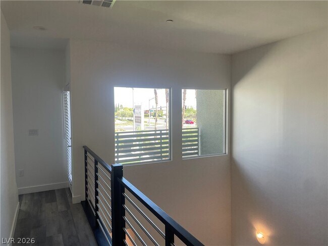 Building Photo - 11484 Roaring Peak Dr