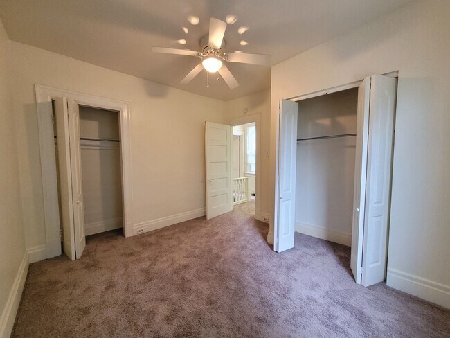 Building Photo - Dormont - 3 Bedroom Home