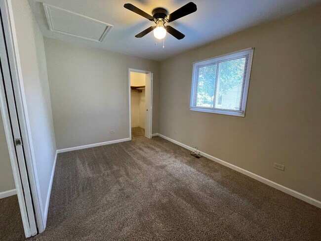 Building Photo - 16819 Forest View Dr