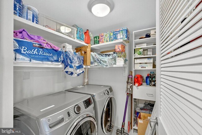 Building Photo - 6820 Wisconsin Ave