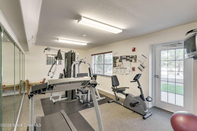 Building Photo - 800 Del Rio Way