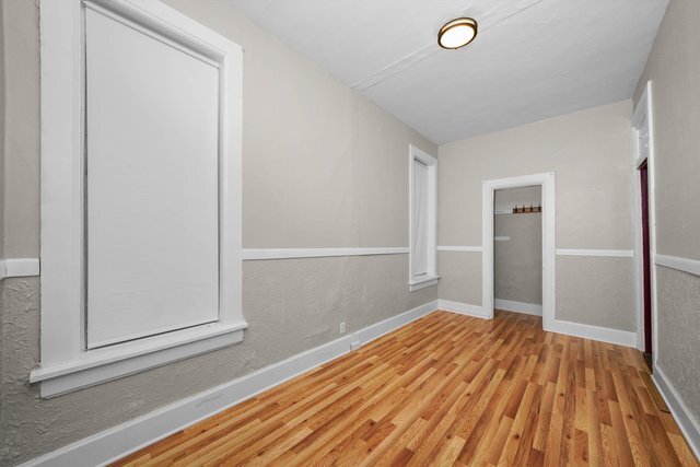 Building Photo - 2140 W Cermak Rd