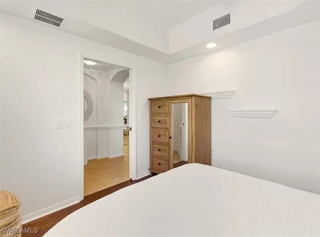 Building Photo - 1285 Sweetwater Cove