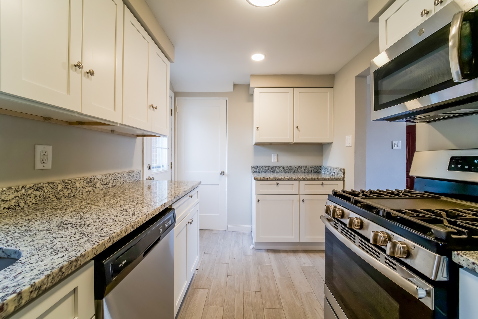 Building Photo - 602 Lamarido St