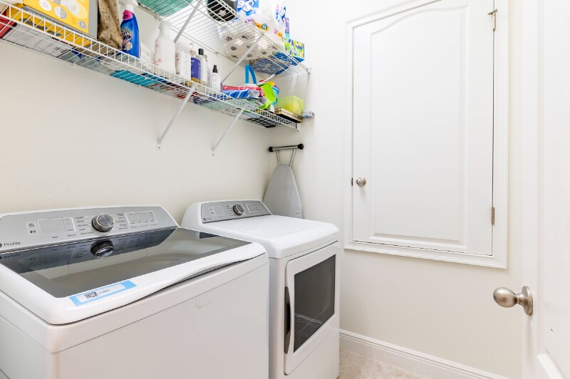 Building Photo - 11508 Quiet Forest Dr